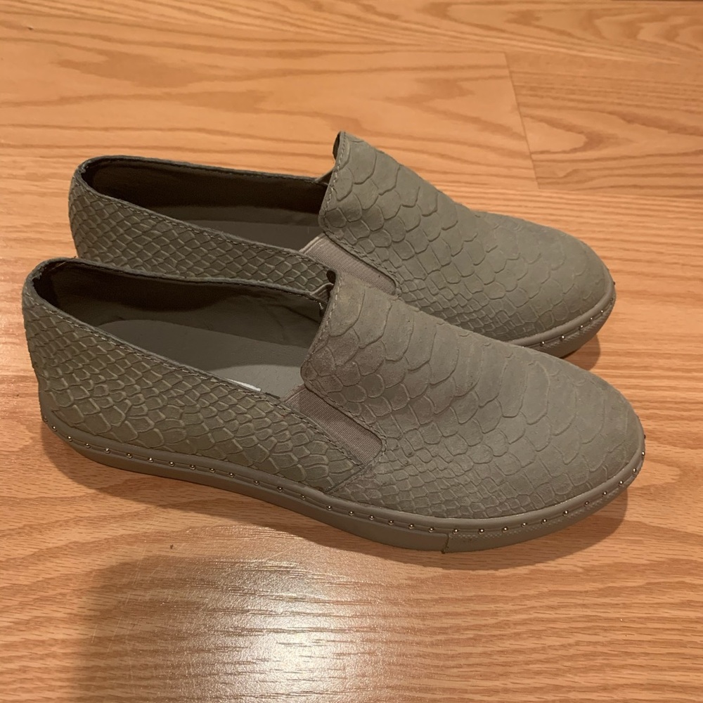 Steven Madden slip ons